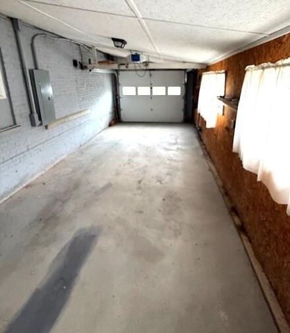 E 424 Parrish ST, Covington, VA 24426