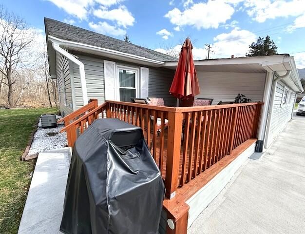 E 424 Parrish ST, Covington, VA 24426