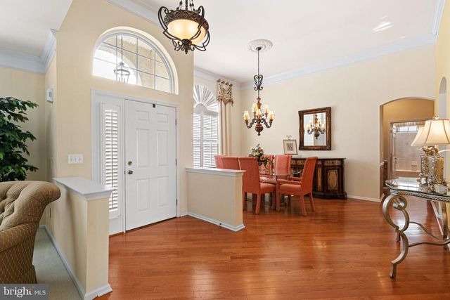 933 LAURENS LN, Warwick, PA 18974