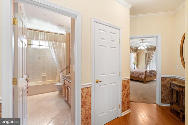 933 LAURENS LN, Warwick, PA 18974