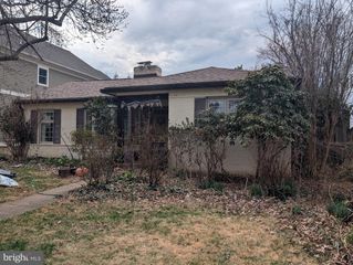 8932 BRADMOOR DR, Bethesda, MD 20817