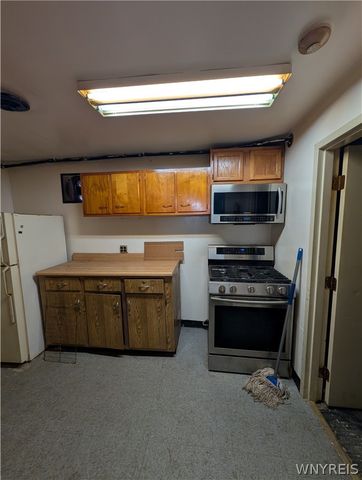 1881 Clinton Street, Buffalo, NY 14206