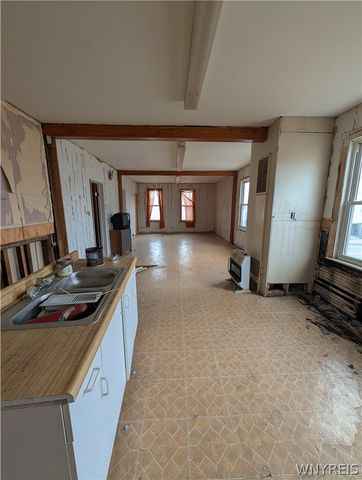 1881 Clinton Street, Buffalo, NY 14206