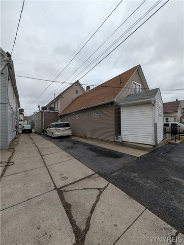 1881 Clinton Street, Buffalo, NY 14206