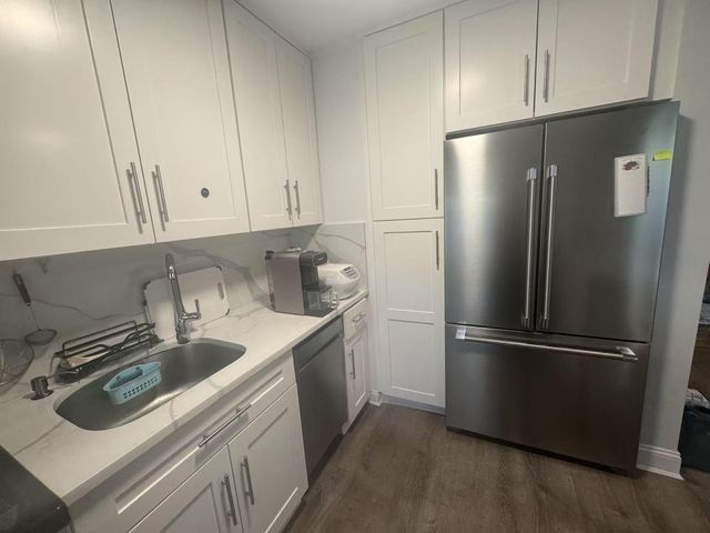 141-13 78th Road 2M, Flushing, NY 11367