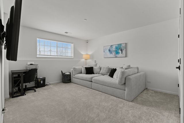 30W158 Wheeler Circle, Warrenville, IL 60563