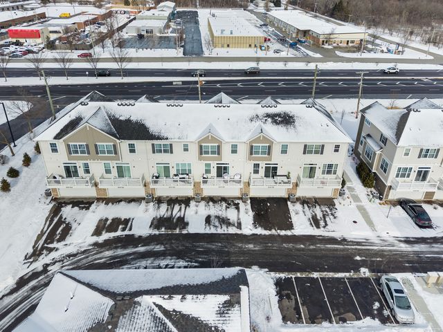 30W158 Wheeler Circle, Warrenville, IL 60563