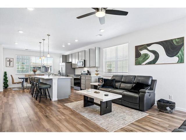 6910 Merseyside Ln, Castle Pines, CO 80108