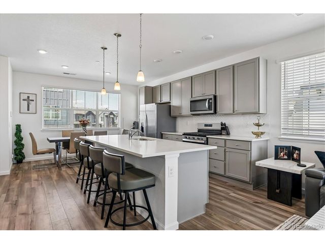 6910 Merseyside Ln, Castle Pines, CO 80108