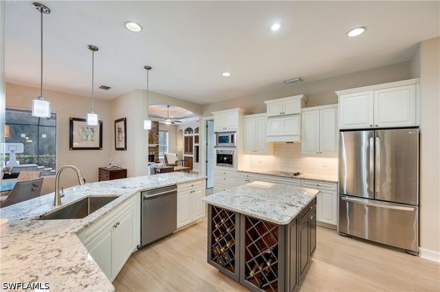 2116 Harlans RUN, Naples, FL 34105