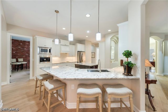 2116 Harlans RUN, Naples, FL 34105