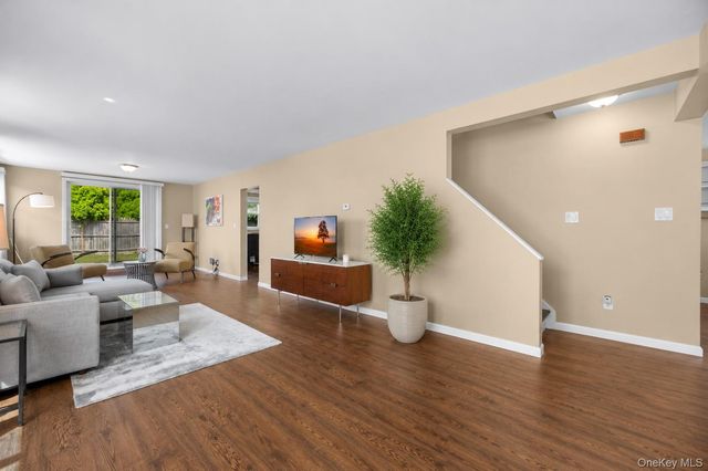 394 Warwick Road, East Meadow, NY 11554