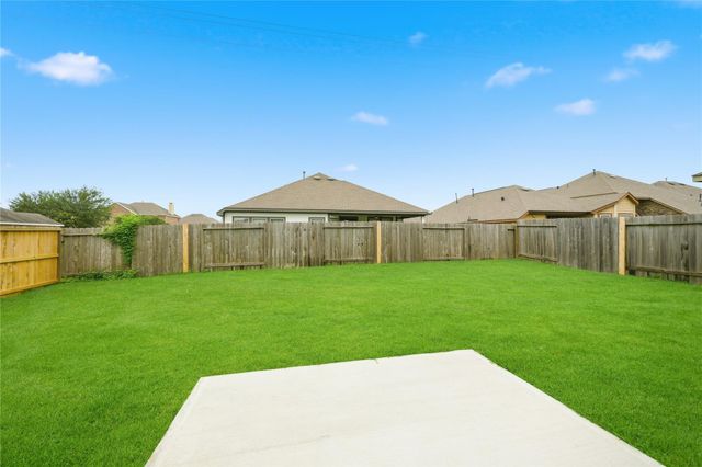 6603 Hidden Dunes Drive, Baytown, TX 77521