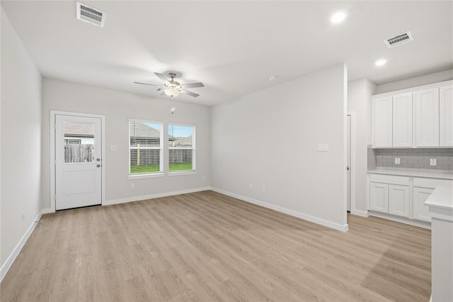 6603 Hidden Dunes Drive, Baytown, TX 77521