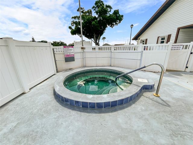 36412 LE SABRE WAY, Zephyrhills, FL 33541