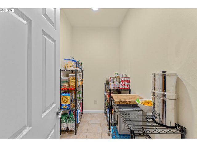 7015 Ne FERRIS Rd, La Center, WA 98629