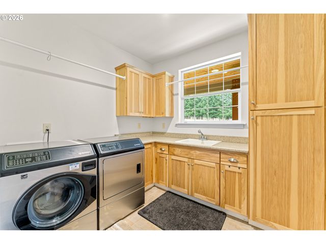 7015 Ne FERRIS Rd, La Center, WA 98629