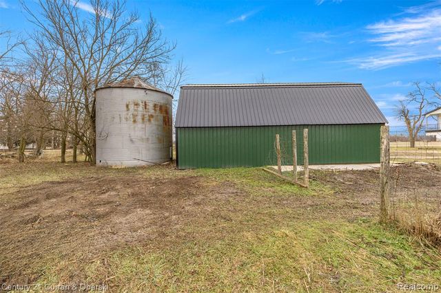 11211 Dennison Road, Milan, MI 48160