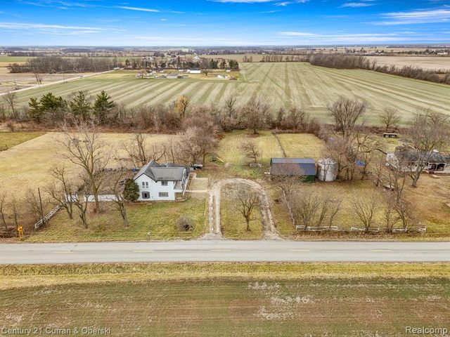 11211 Dennison Road, Milan, MI 48160