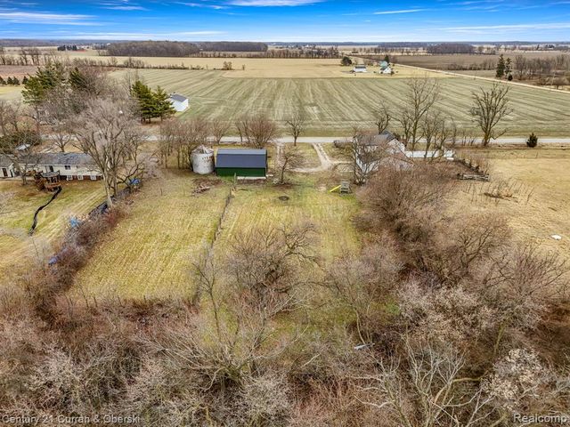11211 Dennison Road, Milan, MI 48160