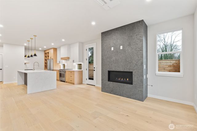 9012 124th Lane NE, Kirkland, WA 98033