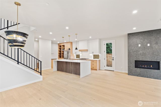 9012 124th Lane NE, Kirkland, WA 98033