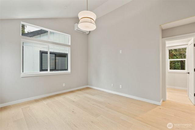 9012 124th Lane NE, Kirkland, WA 98033