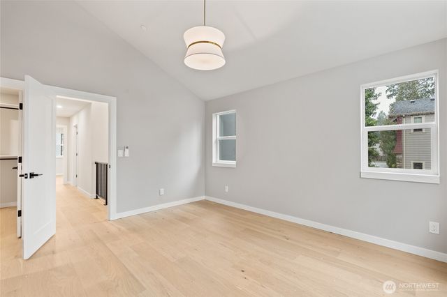 9012 124th Lane NE, Kirkland, WA 98033