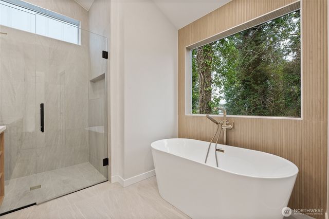 9012 124th Lane NE, Kirkland, WA 98033