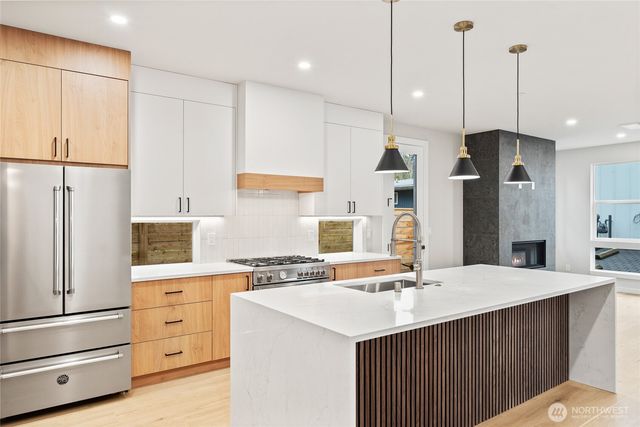 9012 124th Lane NE, Kirkland, WA 98033