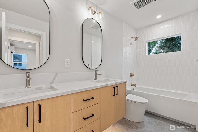 9012 124th Lane NE, Kirkland, WA 98033