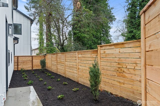 9012 124th Lane NE, Kirkland, WA 98033