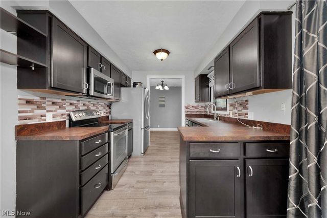 4417 Queen Anne Avenue, Lorain, OH 44052