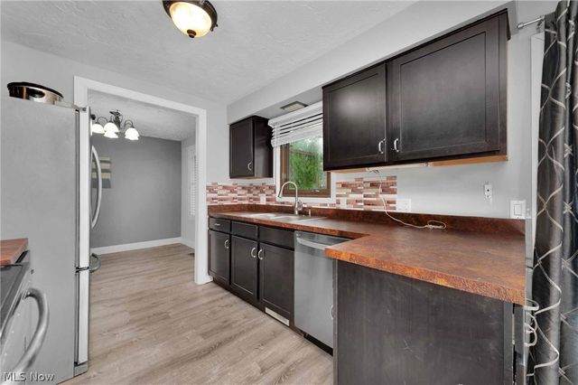 4417 Queen Anne Avenue, Lorain, OH 44052