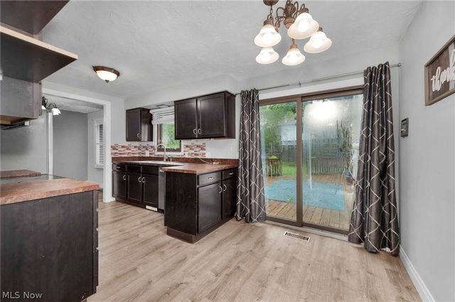 4417 Queen Anne Avenue, Lorain, OH 44052