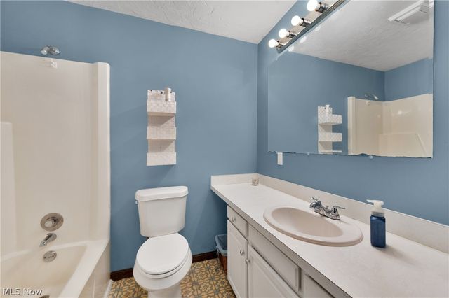 4417 Queen Anne Avenue, Lorain, OH 44052