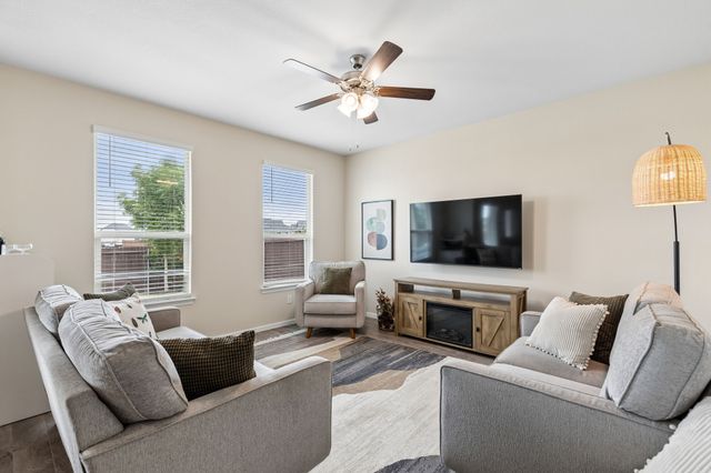 10121 Poinsett Way, Fort Worth, TX 76108