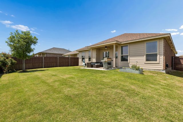10121 Poinsett Way, Fort Worth, TX 76108