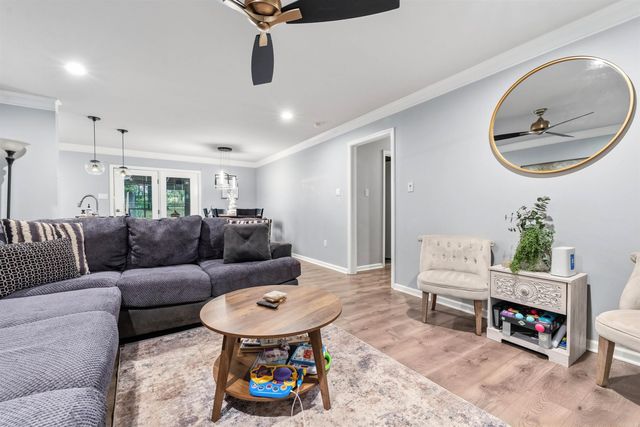 103 N Beverly Avenue, Sherwood, AR 72120