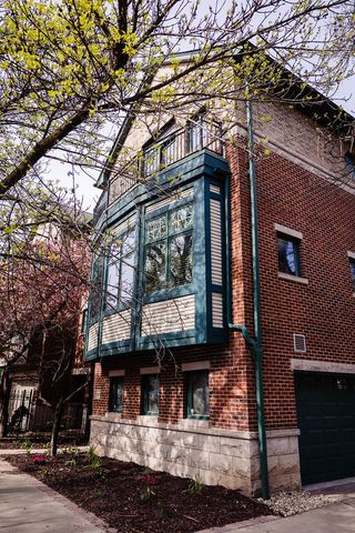 3056 N Paulina Street, Chicago, IL 60657