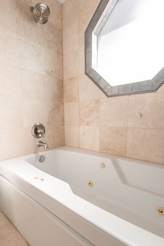 3056 N Paulina Street, Chicago, IL 60657
