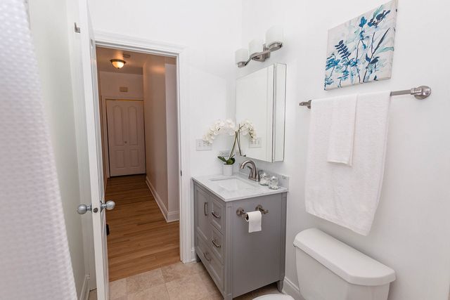 3056 N Paulina Street, Chicago, IL 60657