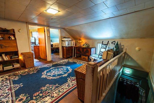 39 E Hill Road, Berne, NY 12009