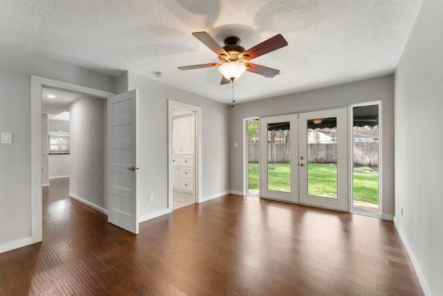 1 Birchcane Court, The Woodlands, TX 77381