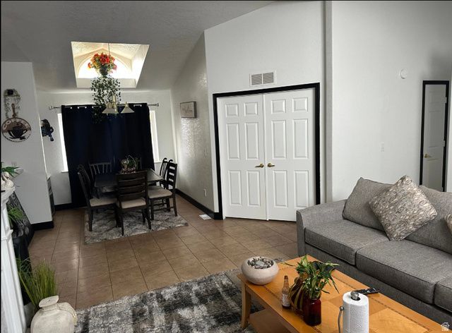 265 N MINDELLA WAY, Layton, UT 84041