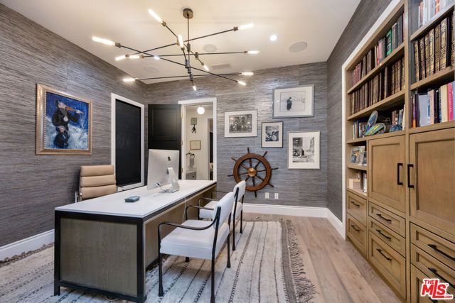 320 N Alta Vista Boulevard, Los Angeles, CA 90036