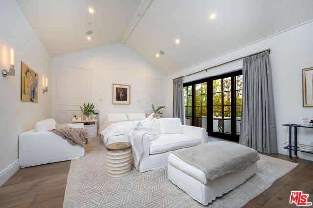 320 N Alta Vista Boulevard, Los Angeles, CA 90036