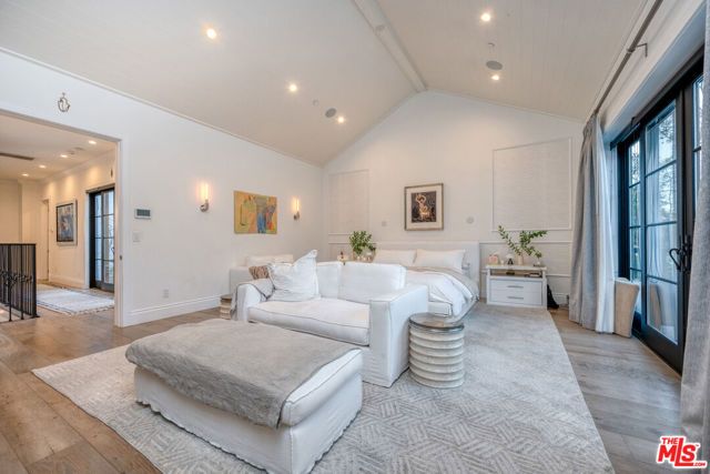 320 N Alta Vista Boulevard, Los Angeles, CA 90036