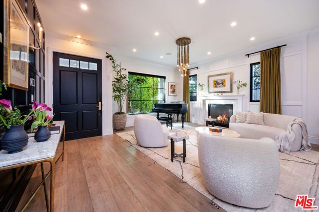 320 N Alta Vista Boulevard, Los Angeles, CA 90036