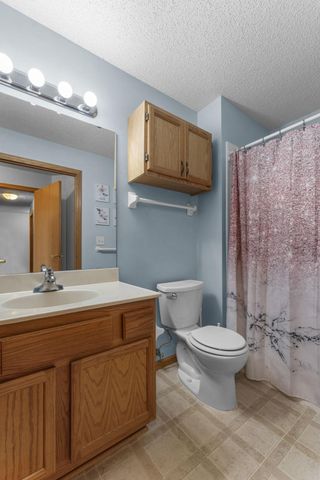 2231 Penn Place N 208, North Saint Paul, MN 55109